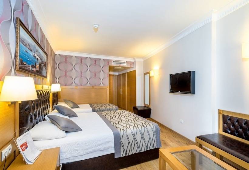 اتاق سوپریور سه تخته, Levent Hotel Istanbul