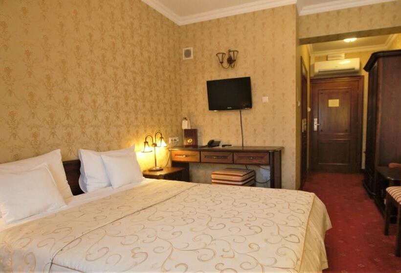 غرفة قياسية, Sarmata Zespół Dworski