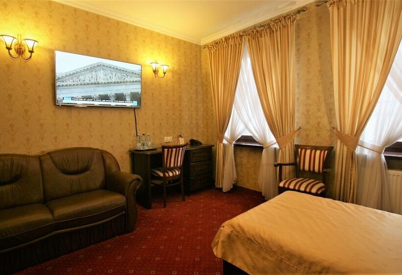 غرفة ديلوكس, Sarmata Zespół Dworski