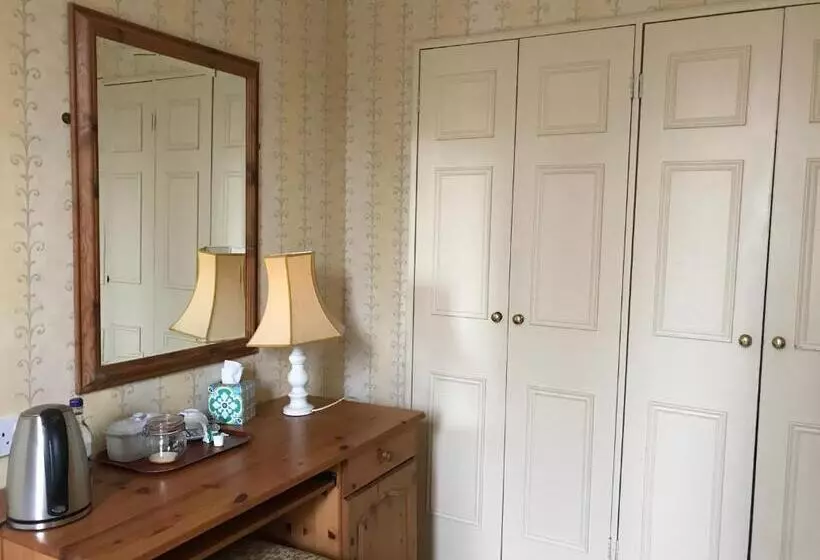 اتاق استاندارد یک نفره, Stower Grange