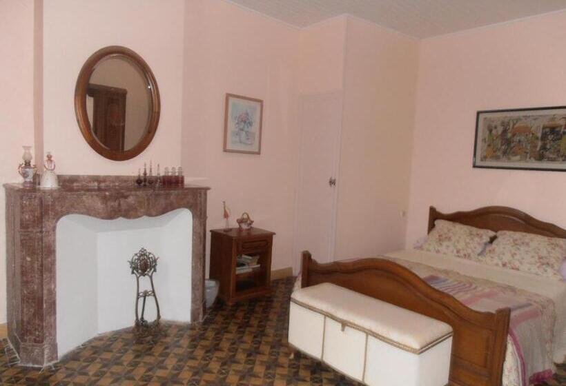 غرفة عائلية, L Orchidée