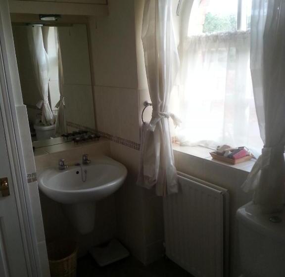 Семейный Номер, Rowlands Castle No 41