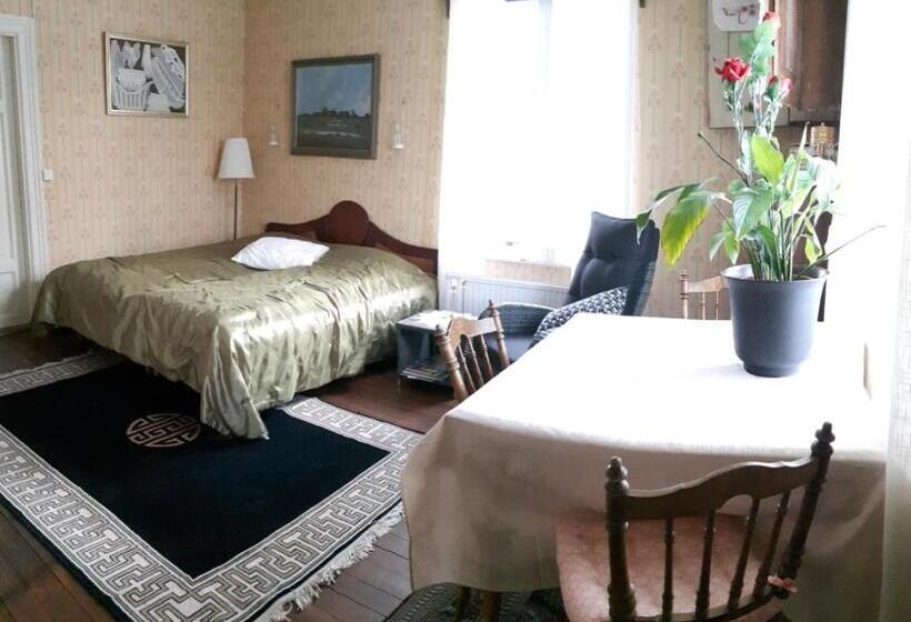 Трехместный Номер Классика, Lottas Rum