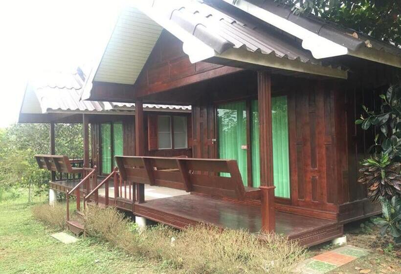 스탠다드 룸, Kum Nangpaya