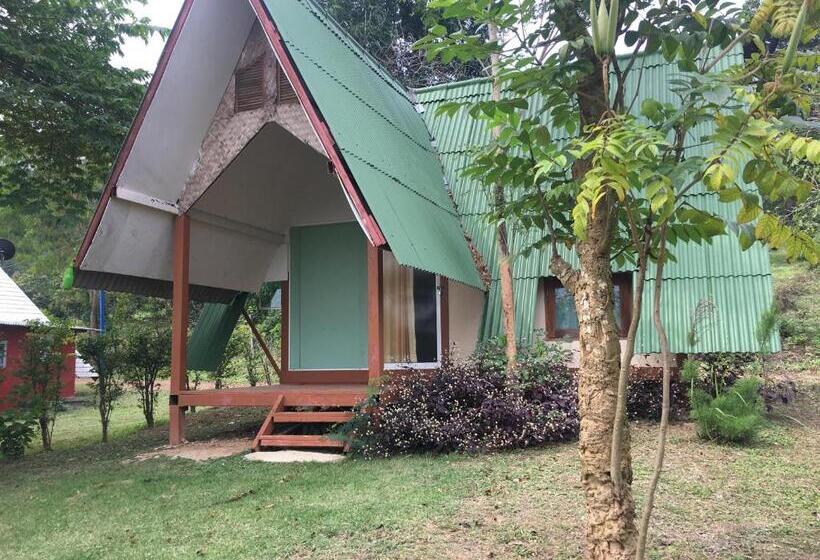 스탠다드 방갈로, Kum Nangpaya