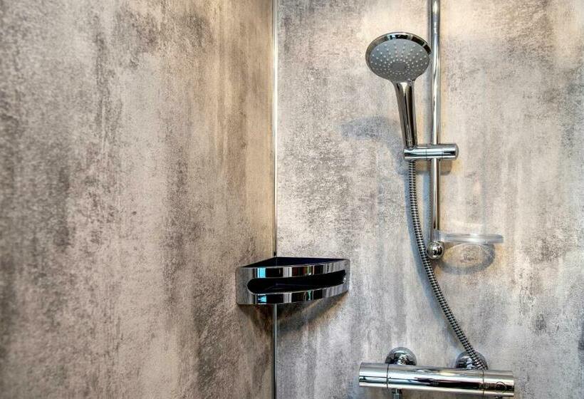 חדר דלוקס, The White Cottage B&b