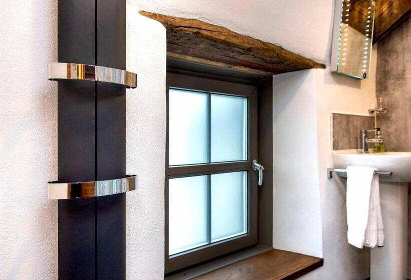 חדר דלוקס, The White Cottage B&b