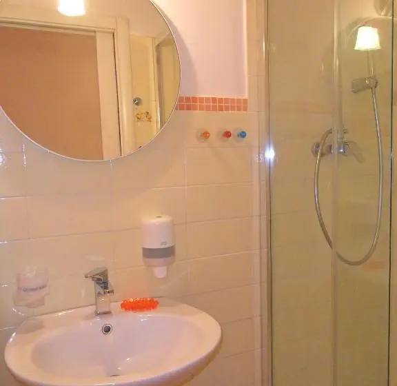 ドゥプレックスルーム, B&b Il Giullare