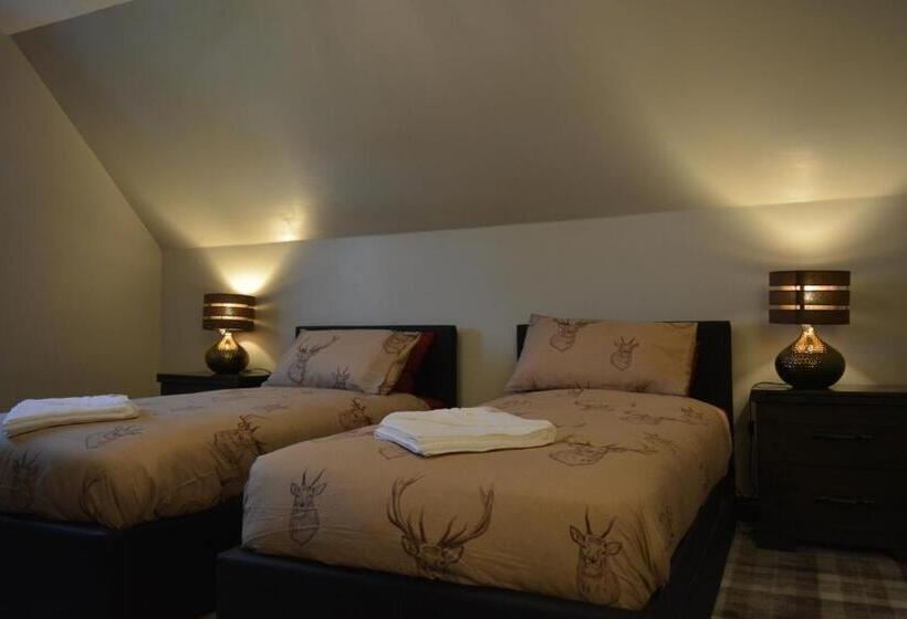 غرفة قياسية, Appin House