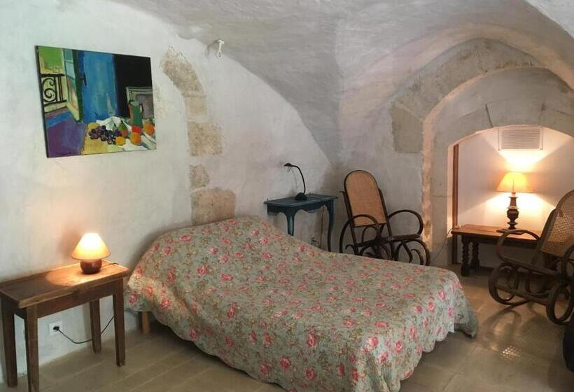 带露台的标准工作室, Chateau De La Bastide