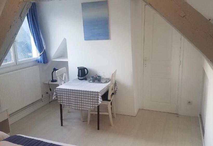 Номер Стандарт, Manoir De L As De Trèfle