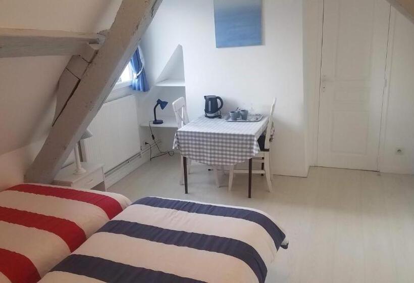 Номер Стандарт, Manoir De L As De Trèfle