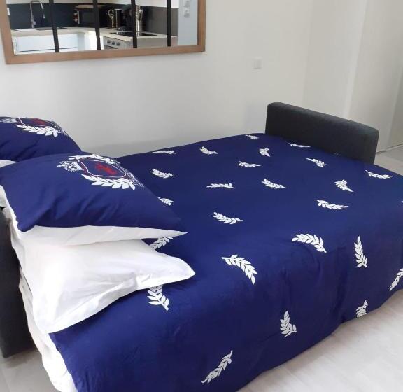 Номер Дюплекс, Manoir De L As De Trèfle