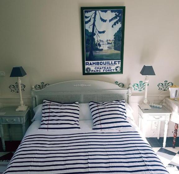 Трехместный Номер Стандарт Вид на Сад, Manoir De L As De Trèfle