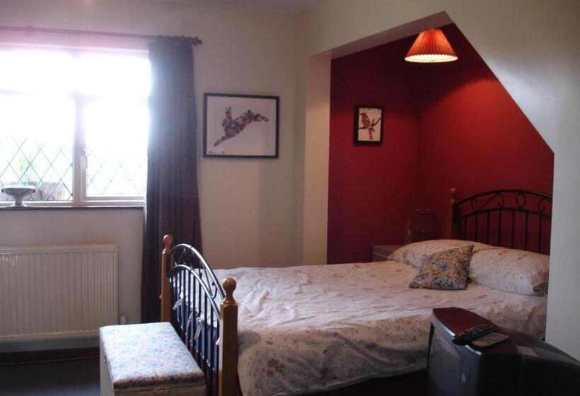 スタンダードルーム, Five Saints Farmhouse B&b