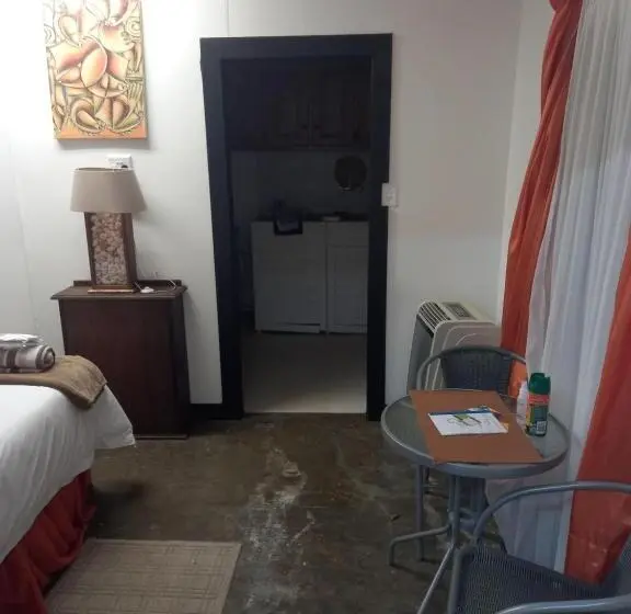デラックスルーム, Geckos B&b And Self Catering