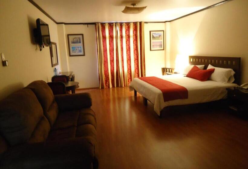 ジュニアスイート, Plaza San Carlos