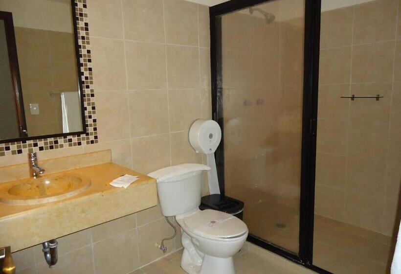 ジュニアスイート, Plaza San Carlos