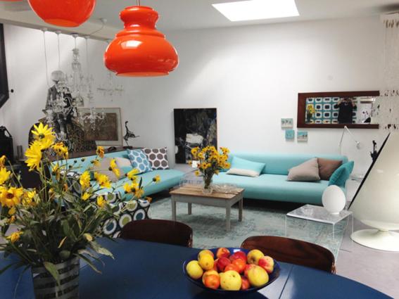 スタンダードルーム, La Maison Bleue