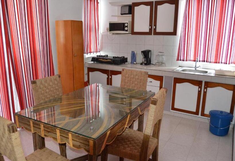 استودیوی استاندارد, Les Gentilhommieres Guest House