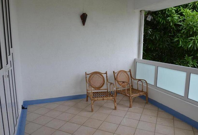 استودیوی استاندارد, Les Gentilhommieres Guest House