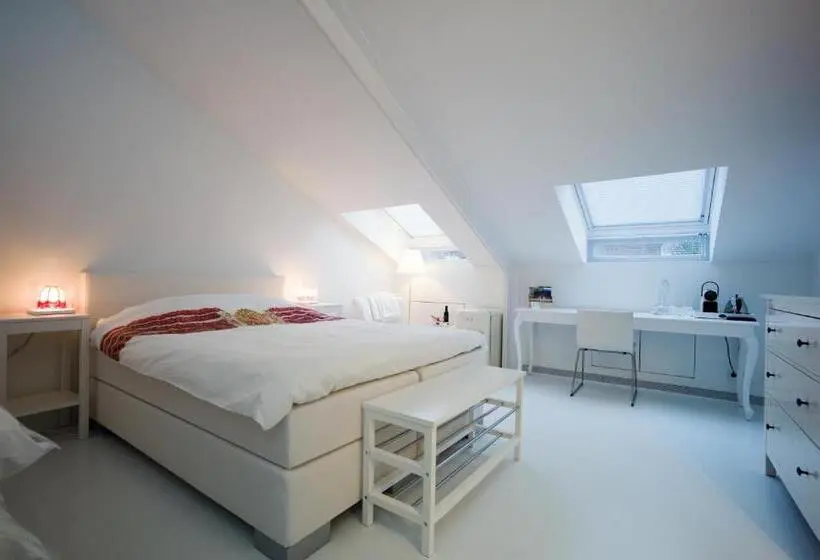 スタンダードルーム, B&b De Kloostertuin