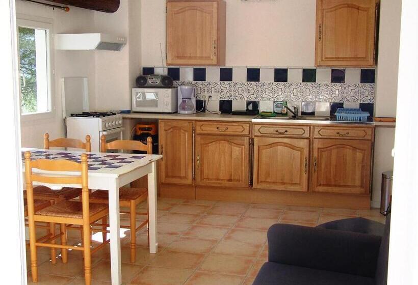 스탠다드 스튜디오 (전망), B&b Villa Chante Coucou