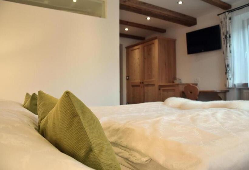 デラックスルーム, Sule Hof Agriturismo