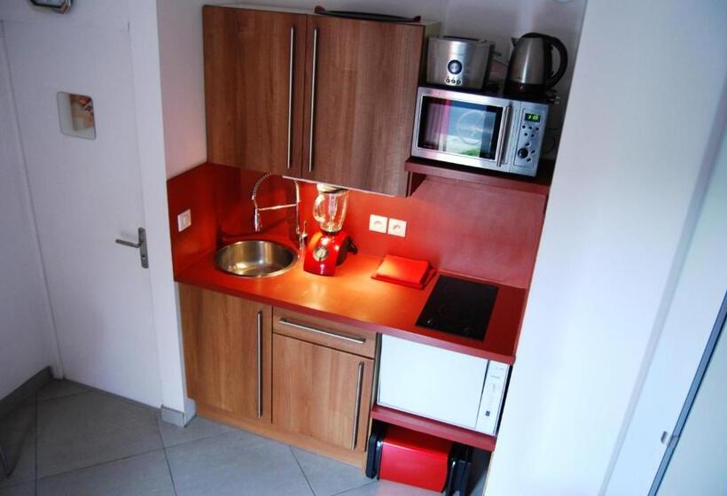 标准工作室, Pied à Terre En Ville