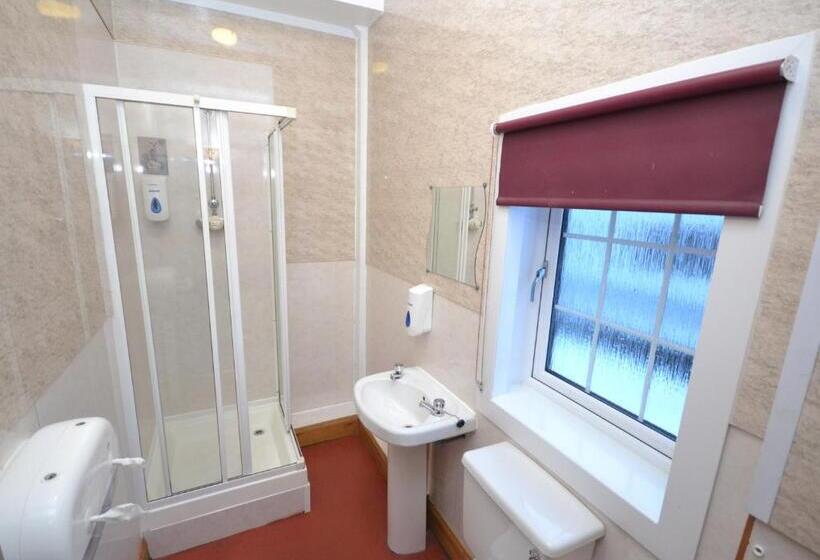 غرفة قياسية رباعية, Blackwater Hostel