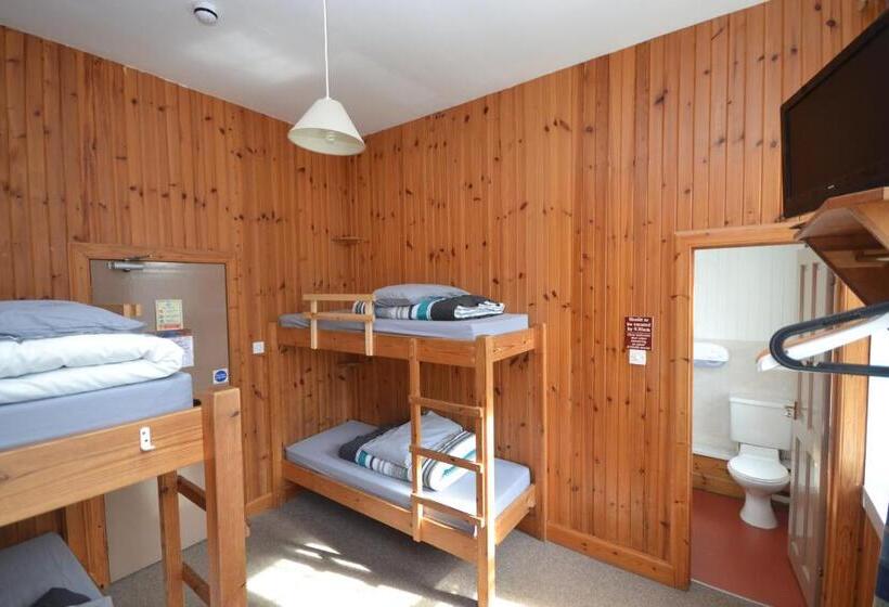 غرفة قياسية رباعية, Blackwater Hostel