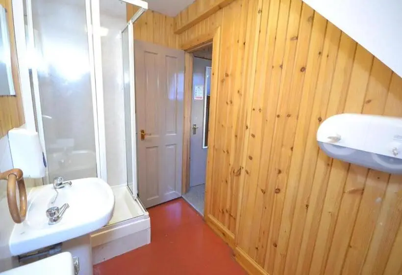 スタンダード4人部屋, Blackwater Hostel