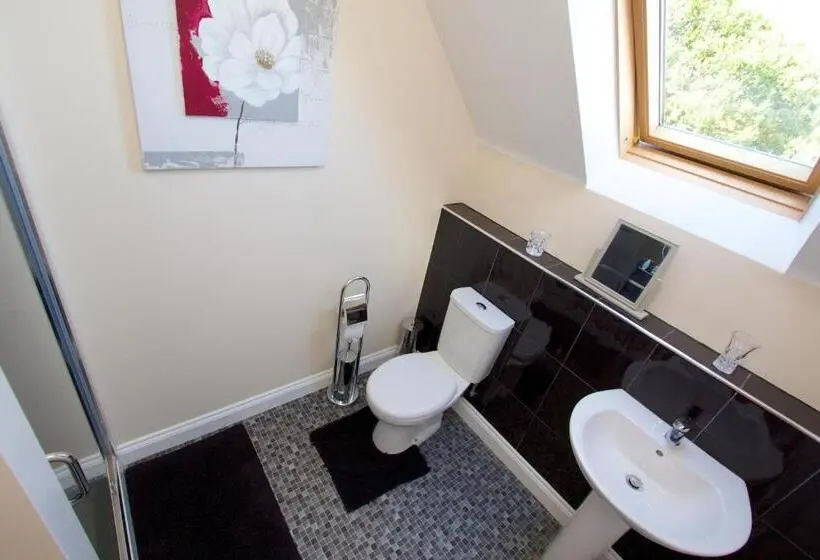 Camera Deluxe, Henbere Farm B&b