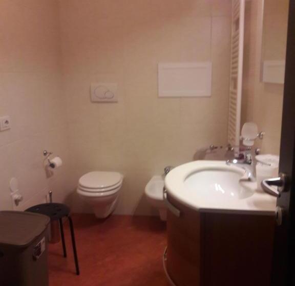 חדר קומפורט לשלושה, Domus Taranto Unica Sede