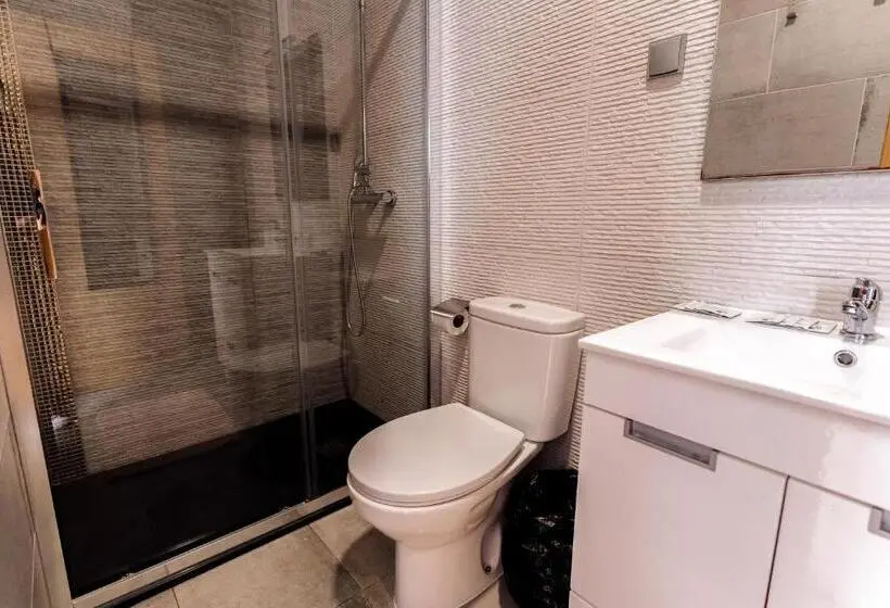スタンダード４人部屋, Residencial Real Guest House