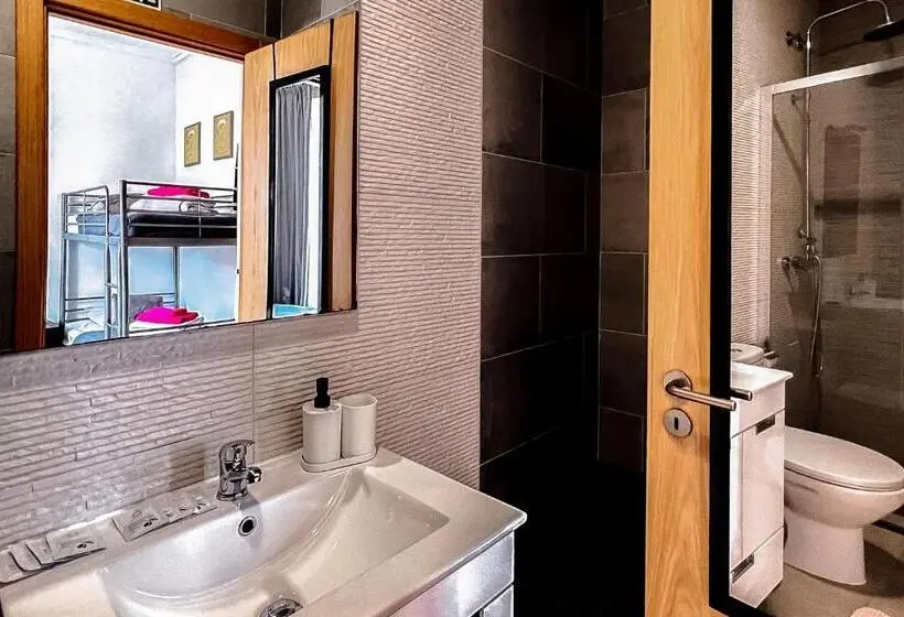 スタンダード４人部屋, Residencial Real Guest House