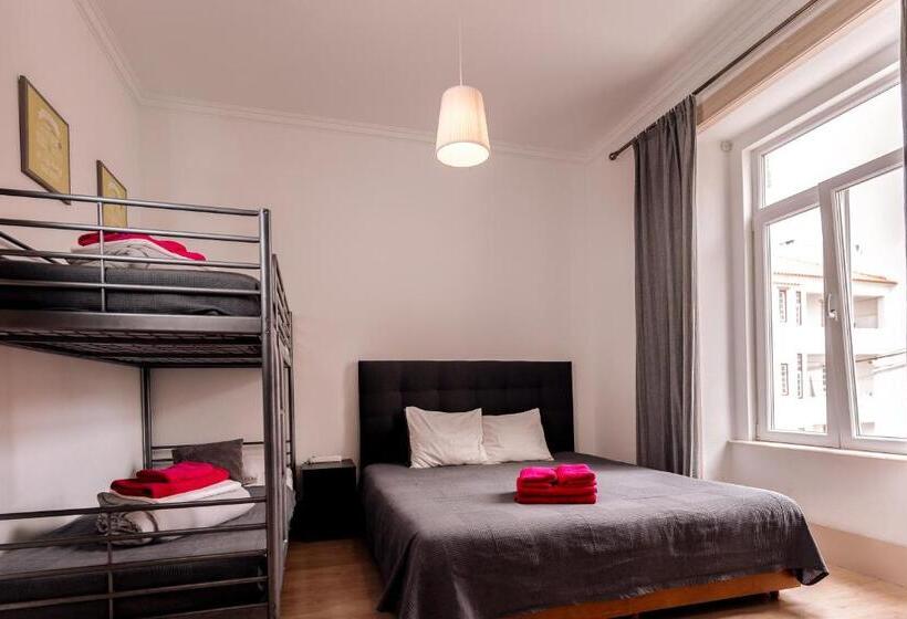 غرفة قياسية رباعية, Residencial Real Guest House