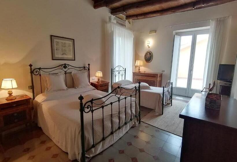 غرفة قياسية ثلاثية, B&b Palazzo Lanza