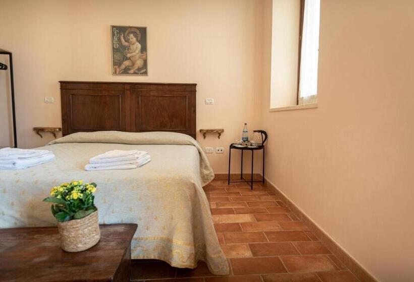 اتاق استاندارد سه نفره, Agriturismo Villa Val D Olivi