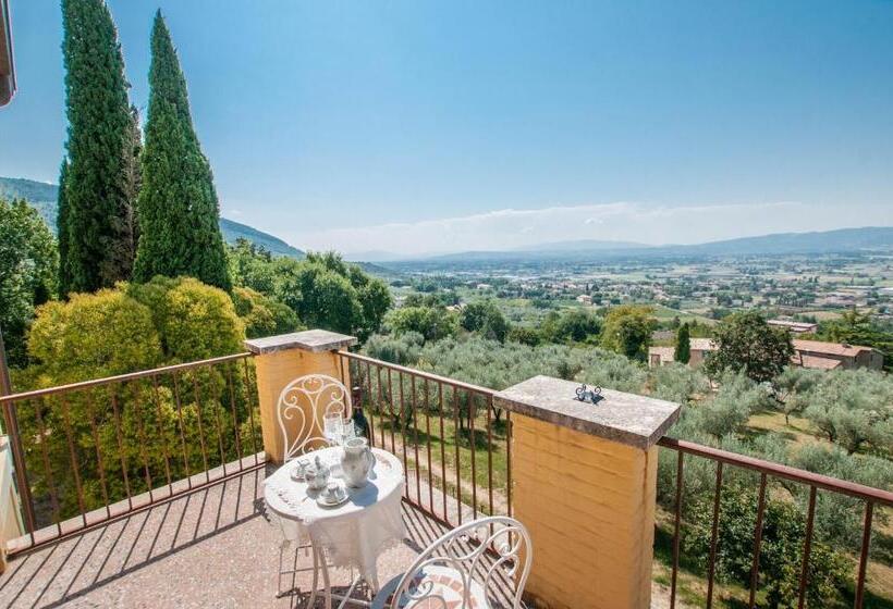 اتاق استاندارد چهارنفره با بالکن, Agriturismo Villa Val D Olivi