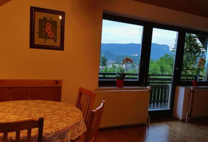 3 Bedroom Suite, Garden Apartments Maria