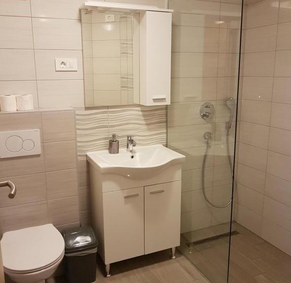 آپارتمان داخلی 2 خوابه, Garden Apartments Maria
