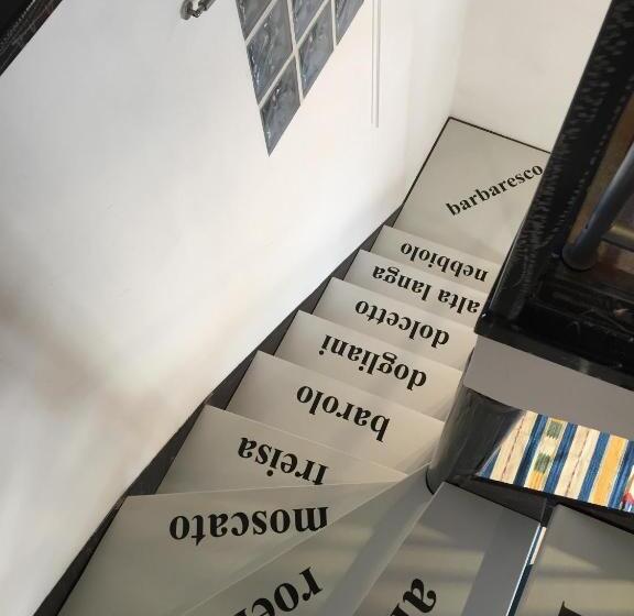 غرفة قياسية ثلاثية, Vicolo Del Pozzo