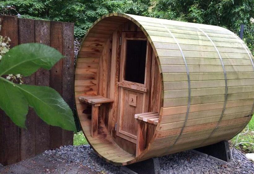 بنجلو قياسى, B&b Le Manoir D Ange