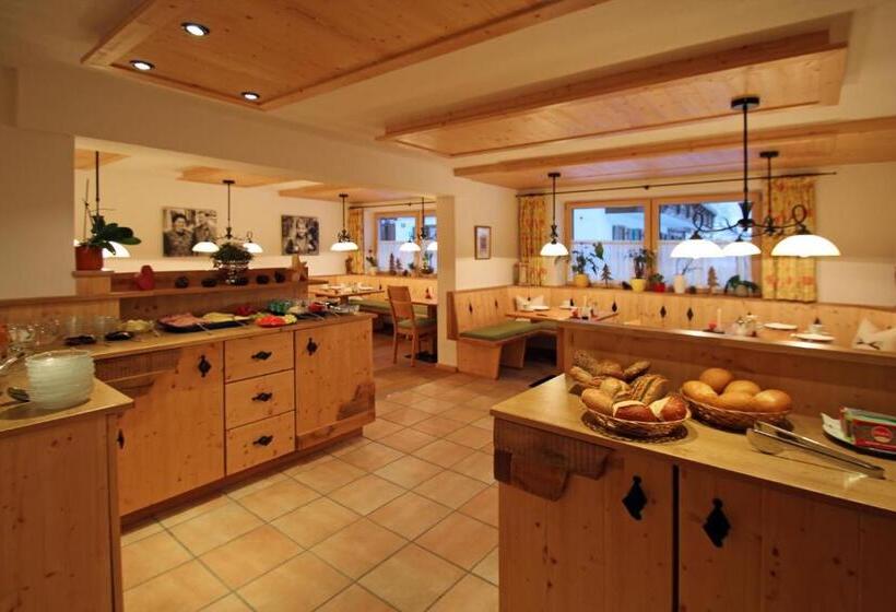 Номер Стандарт Индивидуальный с Балконом, Gästehaus Sinz