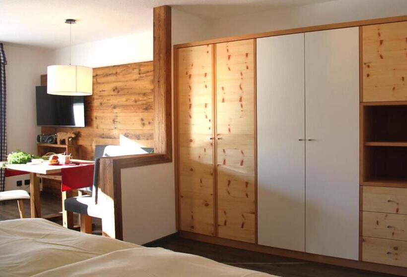 Апартаменты 1 Спальня с Террасой, Gästehaus Sinz