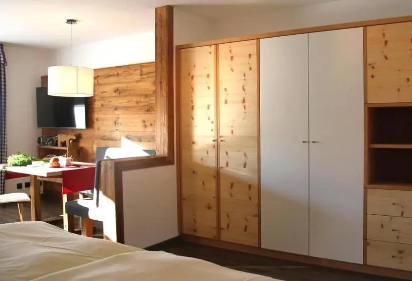 آپارتمان 1 خوابه با تراس, Gästehaus Sinz
