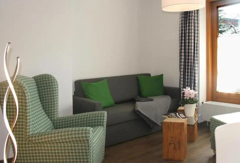 آپارتمان 1 خوابه با تراس, Gästehaus Sinz
