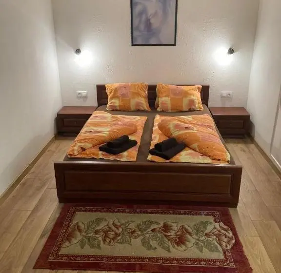 Huoneisto 1 Makuuhuone Pohjakerros, Penzión štrba