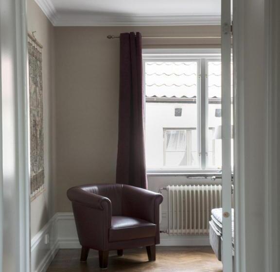 דירת 2 חדרי שינה עם נוף לגינה, Sköna Hönor Apartments